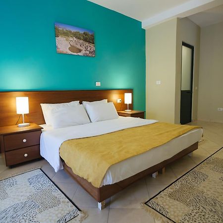 Akileda Hotel Durrës Extérieur photo