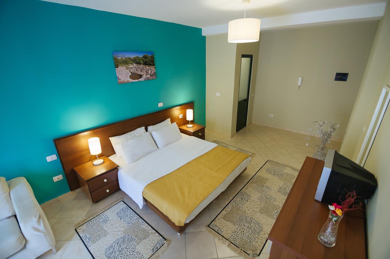Akileda Hotel Durrës Extérieur photo