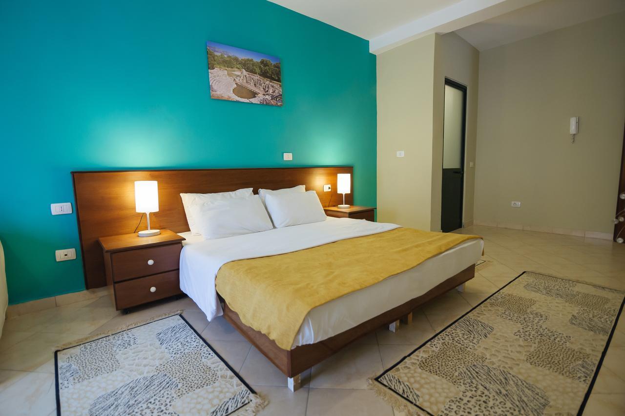 Akileda Hotel Durrës Extérieur photo