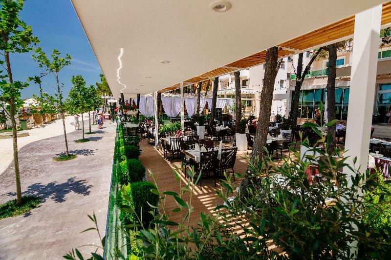 Akileda Hotel Durrës Extérieur photo