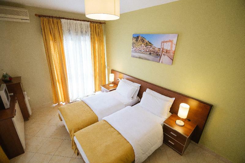 Akileda Hotel Durrës Extérieur photo